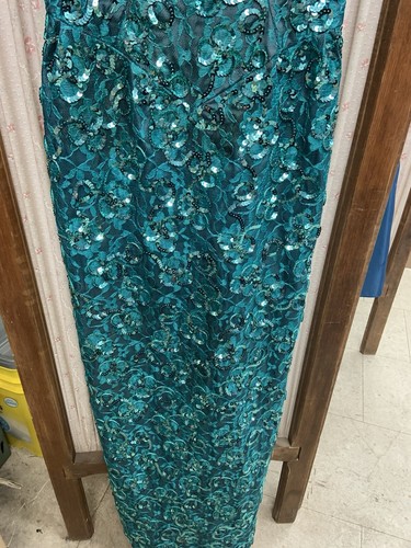 hei8065 Gorgeous Green Sequin Evening Dress Size 0/2 - Picture 4 of 8