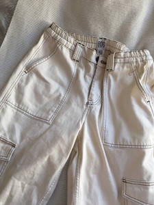 l30 w28 outfitters trousers cargo urban cream
