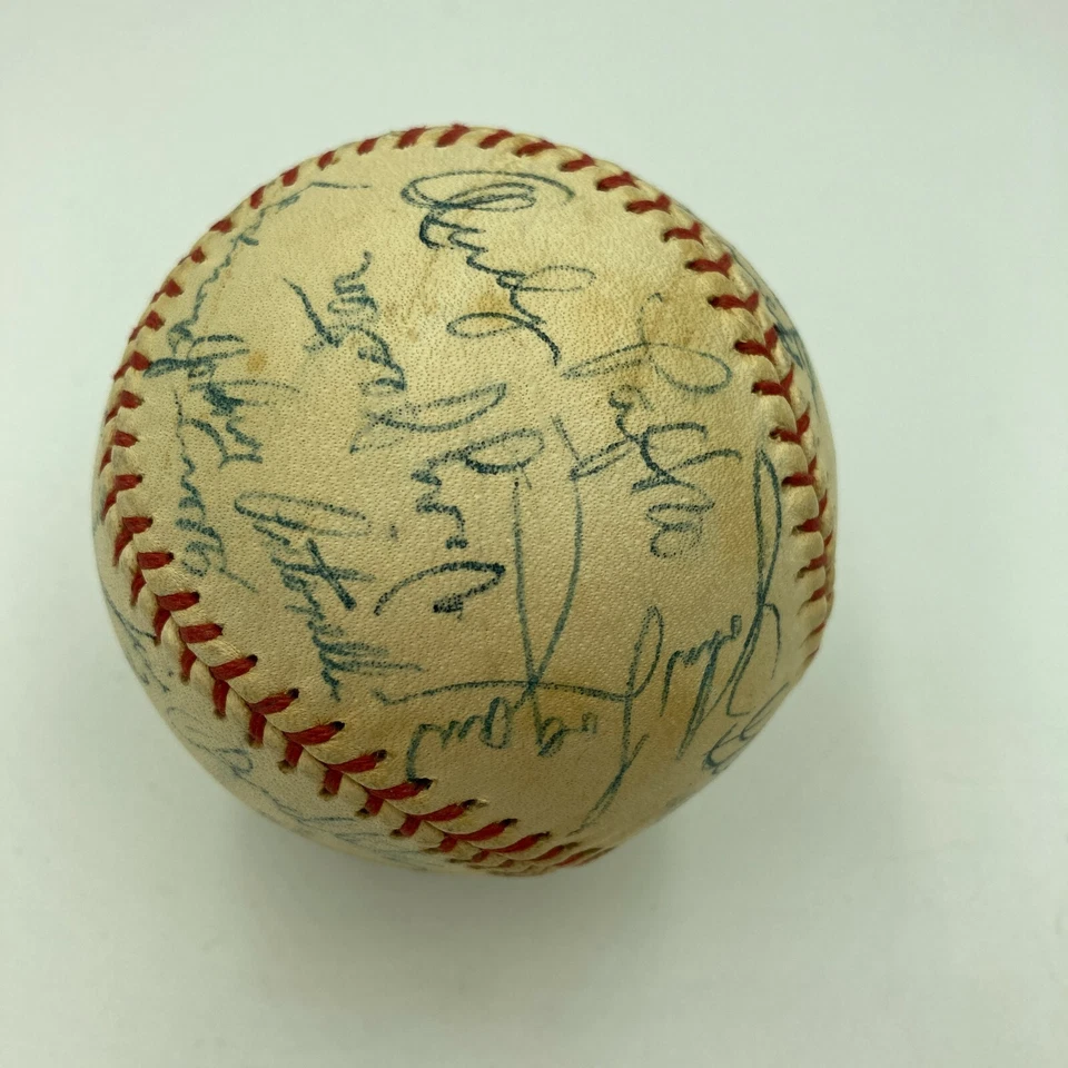 Nice 1953 Milwaukee Braves Team Signed Baseball 28 Sigs Eddie Mathews JSA COA - Image 3 of 4