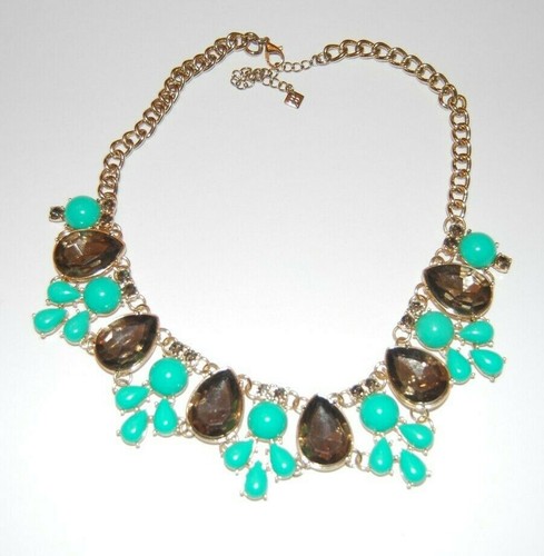 BANANA REPUBLIC LARGE BOLD ACRYLIC GREEN CABOCHONS & SMOKE CRYSTALS BIB NECKLACE - Picture 5 of 12