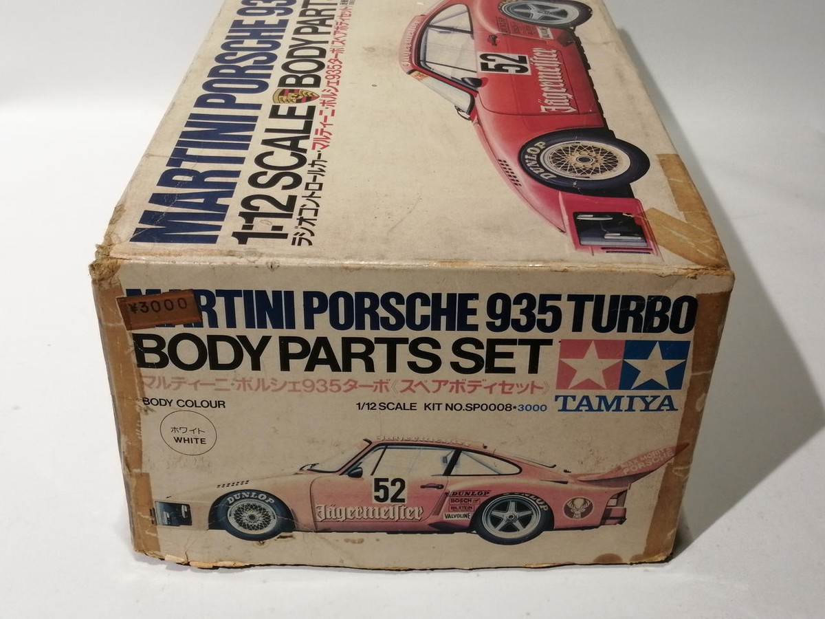 Tamiya Porsche 935 Turbo 1/12スケール Tamiya 1/12 Scale Martini Porsche 935 Turbo Body Parts Set
