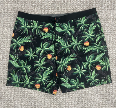 Hurley Phantom Board Shorts Swim Trunks Men s 46 Black Green Tropical Floral