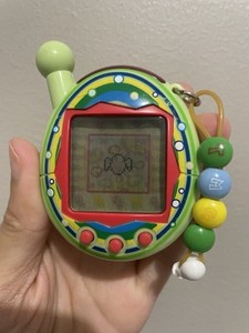 BANDAI Tamagotchi Connection V4 イエロー 未開封 Tamagotchi