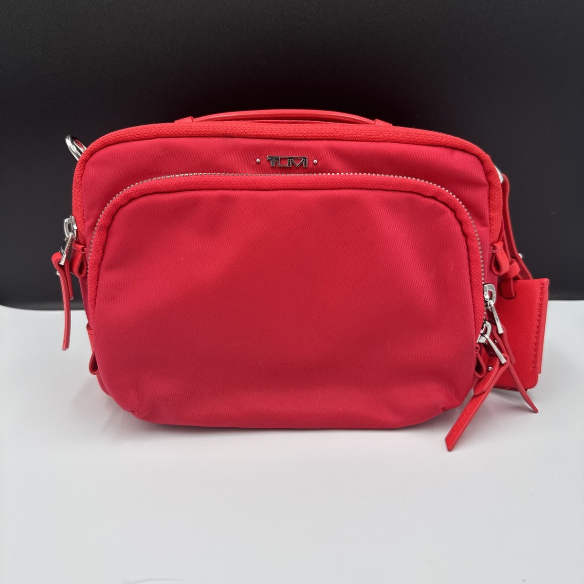 Tumi Voyageur TAMY 8.25” Small Crossbody Clutch - RED | eBay
