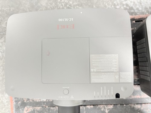 EIKI INDUSTRIAL Projector LC-XL100 3LCD 5000 Lumen READ! - Picture 13 of 17