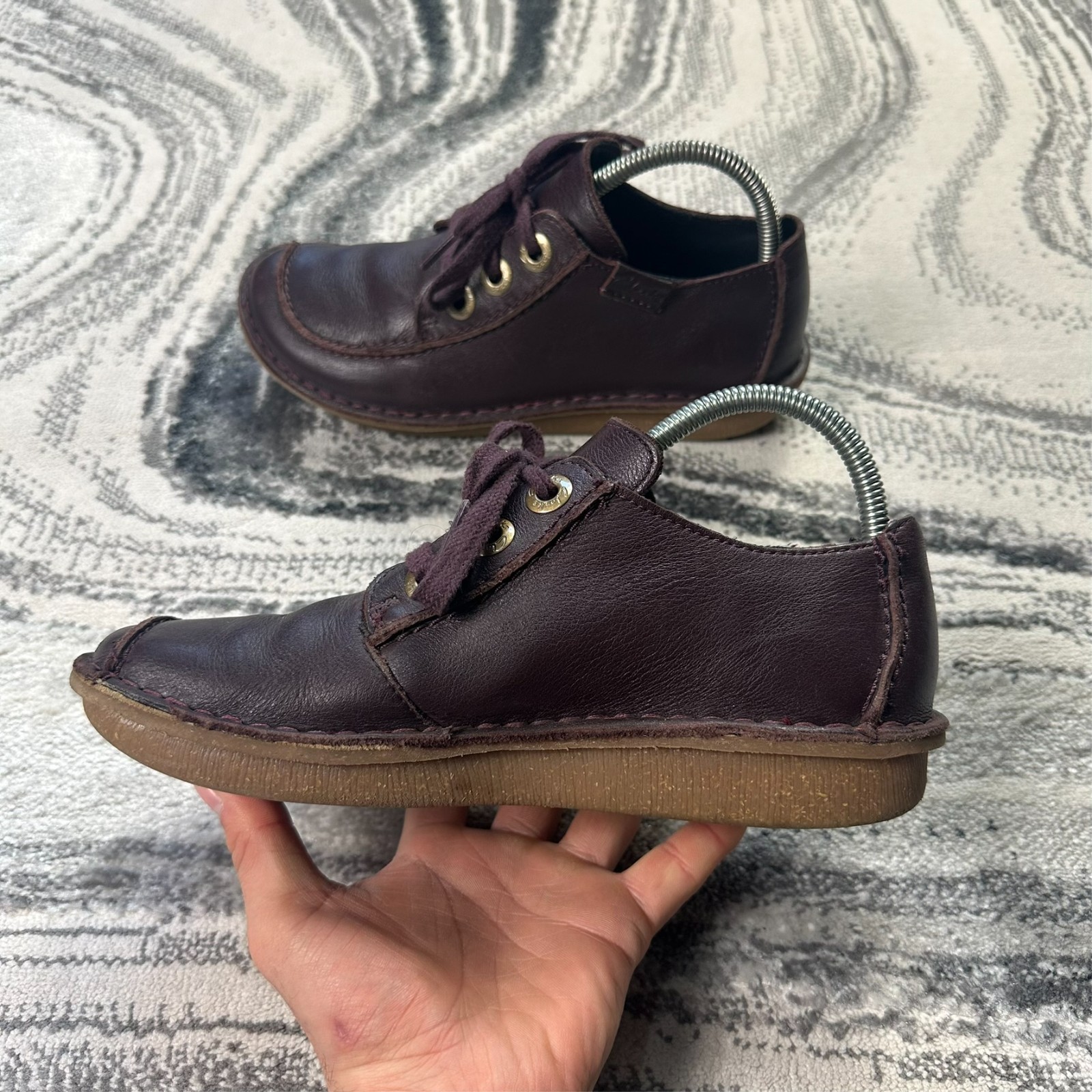 Clarks Funny Dreams Burgundy Wine Artisan Leather Minimalist Size UK 6 D Shoes image 5
