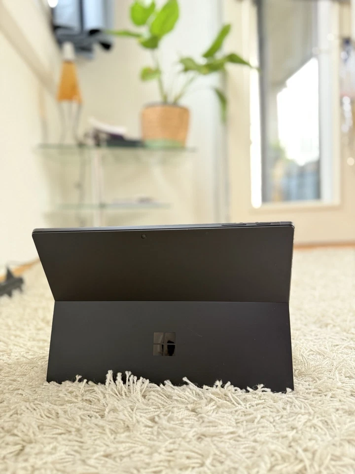 High-End Microsoft Surface Pro 7 Bundle – i7, 16GB RAM, 256GB SSD - Bild 2 von 4