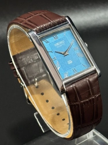 Vintage Seiko Slim Quartz Men's Wrist Watch | Silver Case | Leather strap