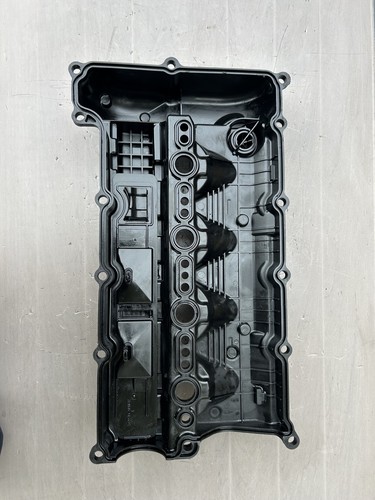 GENUINE MITSUBISHI OUTLANDER 2011 2.2-2.3 DIESEL 4N14 ENIGINE ROCKER COVER - Picture 6 of 7