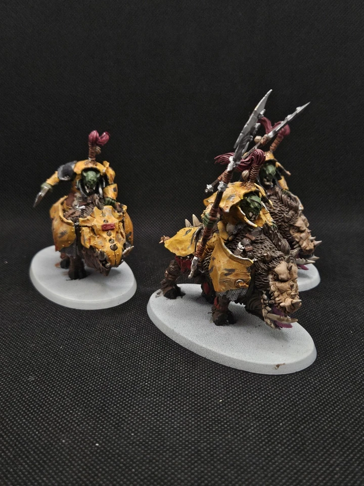 Fully Painted Unit Of Ironjawz Gore-Gruntas For Age Of Sigmar - Image 2 of 4