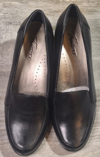 Trotters Gloria Size 7 W Black Shoes Heel - Picture 1 of 15