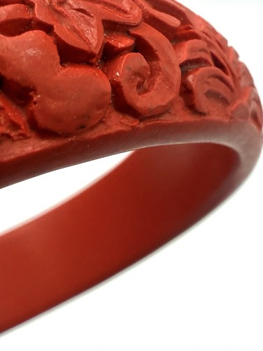 Vintage Deeply Carved Cinnabar Style Floral Bangle Bracelet BrickRed MidCentury - Picture 7 of 14