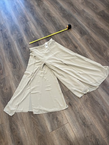 Saga Pants Skirt Pants Wide Leg Sand Color NO POCKETS Size 2 - Picture 2 of 4