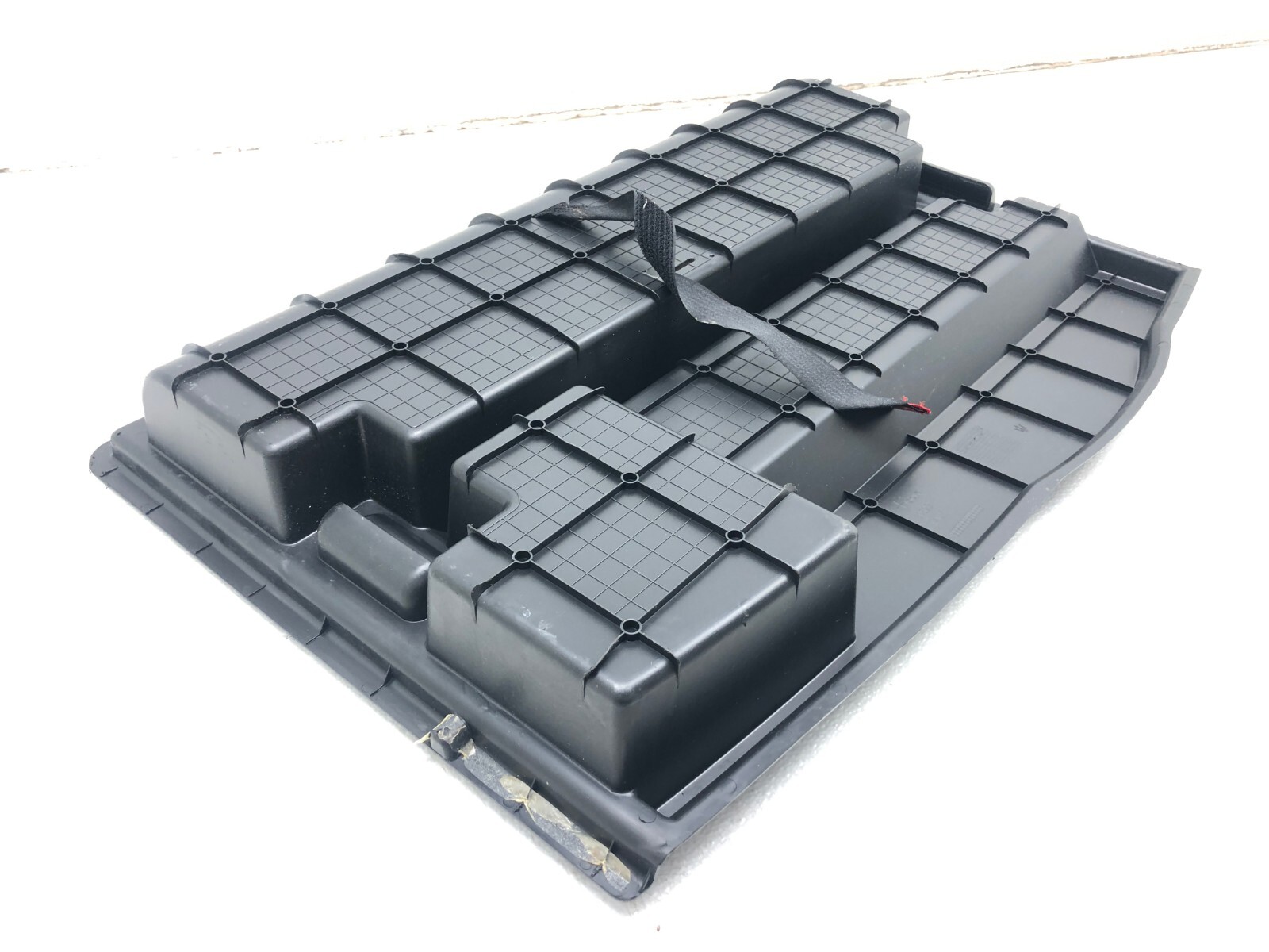 2017-2020 MASERATI LEVANTE REAR TRUNK FLOOR STORAGE CONTAINER TRAY OEM