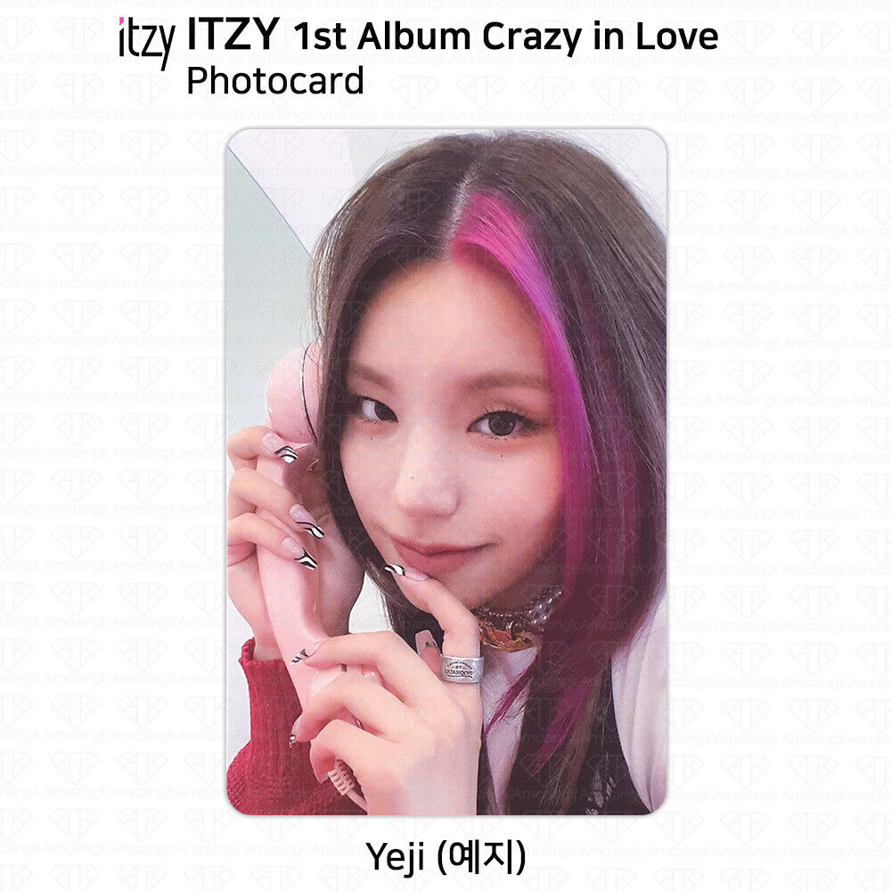 ITZY 1st Album Crazy In Love Official Photocard Yeji Lia ITZY 1st Album Crazy In Love Official Photocard Yeji Lia