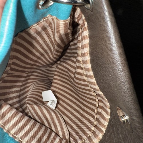 BOLSO MENSAJERO VERDE ESTRÁS CRISTAL METAL TACHONADO - Imagen 5 de 5