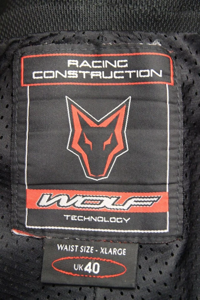 PANTALÓN MOTERO WOLF BRITISH MADE CUERO NEGRO CON ARMADURA CE: CINTURA 40"/PIERNA 33" Foto 3 de 4