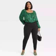 Ava  Viv Women's Mid Rise Skinny Jeans Black Wash Size 26