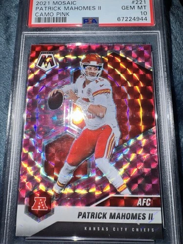 2021 Panini Mosaic - Variations AFC Patrick Mahomes II #221 Camo Pink Mosaic...
