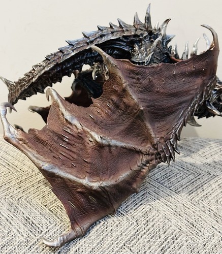 12" The Elder Scrolls V: Skyrim Collector's Edition Alduin Dragon Statue No Base - Bild 18 von 18