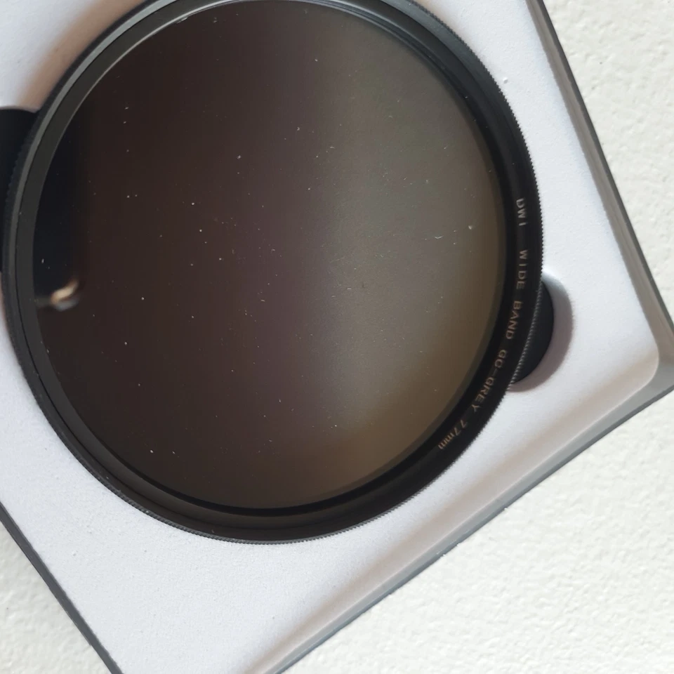 Variable 77mm ZOMEI DW 1for Canon Nikon Sony Camera Slim Adjustable Filter - Image 3 of 4