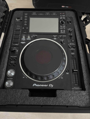 Pioneer CDJ2000NXS2 Professional Multi Audio Player for sale