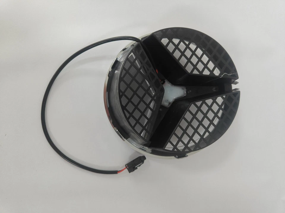 Autopart for Illuminated Logo Star Badge Front Grille LED Emblem Mercedes Benz - Image 2 of 4