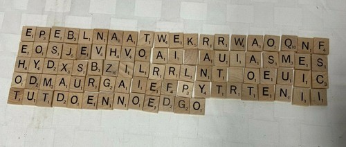 Scrabble Game 2007 04024 With 93 Tiles - Picture 3 of 8