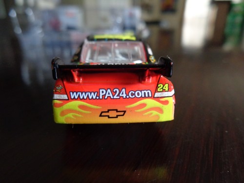 JEFF GORDON #24 NATIONAL GUARD DUPONT 2009 CHEVY IMPALA SS ACTION 1/64 - Picture 4 of 10
