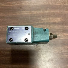BOSCH Valve 0 811 104 101 D11