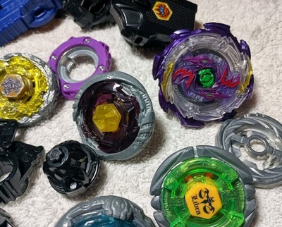 Beyblade Items - Beylogger Plus - Launchers - Beyblades - Old Key - Read - As Is
