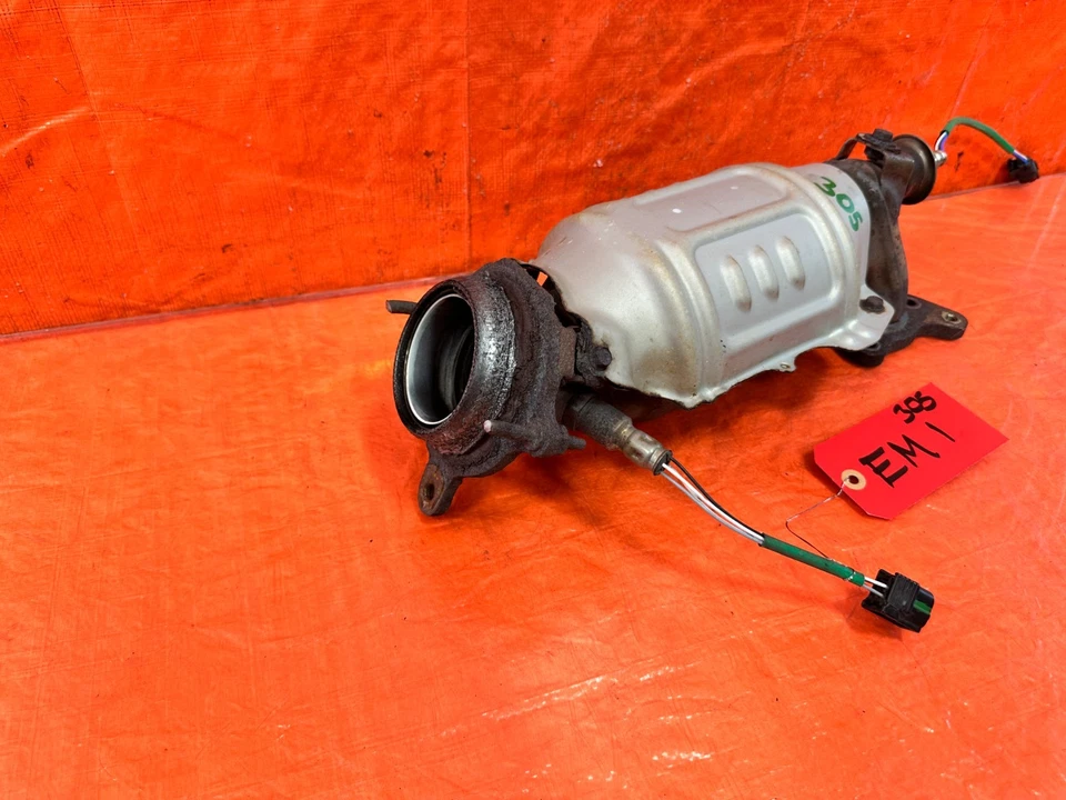 09-14 ACURA TSX - K24Z3 - SOLO 2,4 L - CABEZAL COLECTOR DE ESCAPE CON ESCUDO TÉRMICO OEM Foto 2 de 4