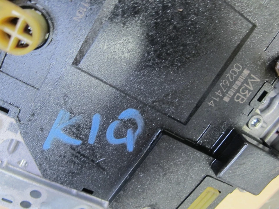 2011-2013 INFINITI QX56 AUTOMATIC TRANSMISSION VALVE BODY SOLENOID ETC94-110N - Image 2 of 4