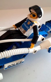 LEGO 8252 Technic BEACH BUSTER Off Road Police Vehicle 85% complete