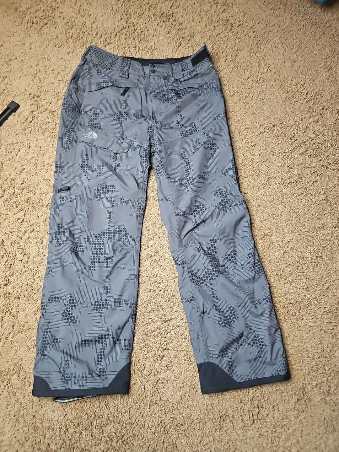 Women’s Grey Digital Print North Face Snowboard Pants Size L Extremely Clean