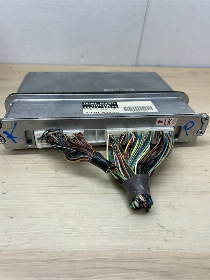 Módulo de control informático motor EXUS LS430 2004-2005 ECU ECM ECU OEM 89661-50690 Foto 3 de 4