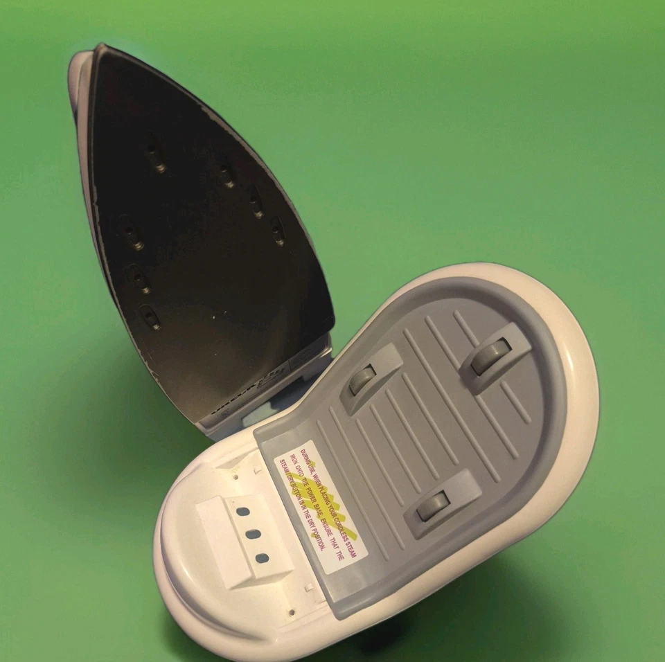 Plancha de vapor inalámbrica Oreck TX850 sin cable + base de alimentación giratoria - probada y funciona Foto 2 de 4