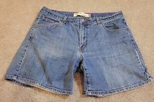 Vintage Women's Levi's 515 Nouveau Shorts Sz 14 Regular Excellent Condition
