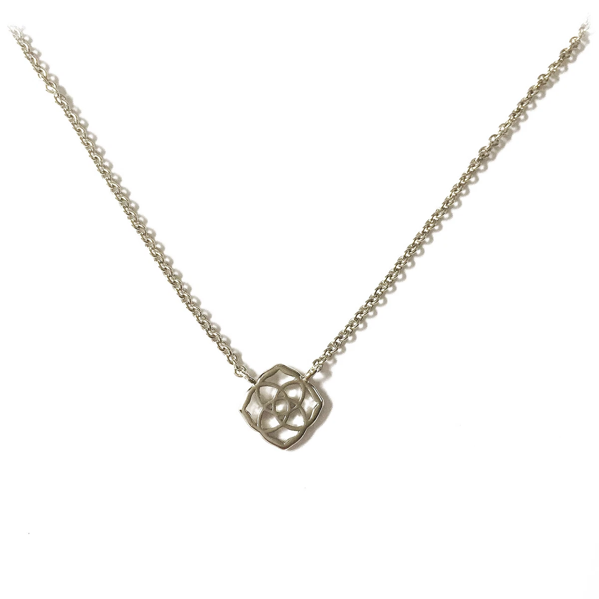 Kendra scott decklyn sale necklace