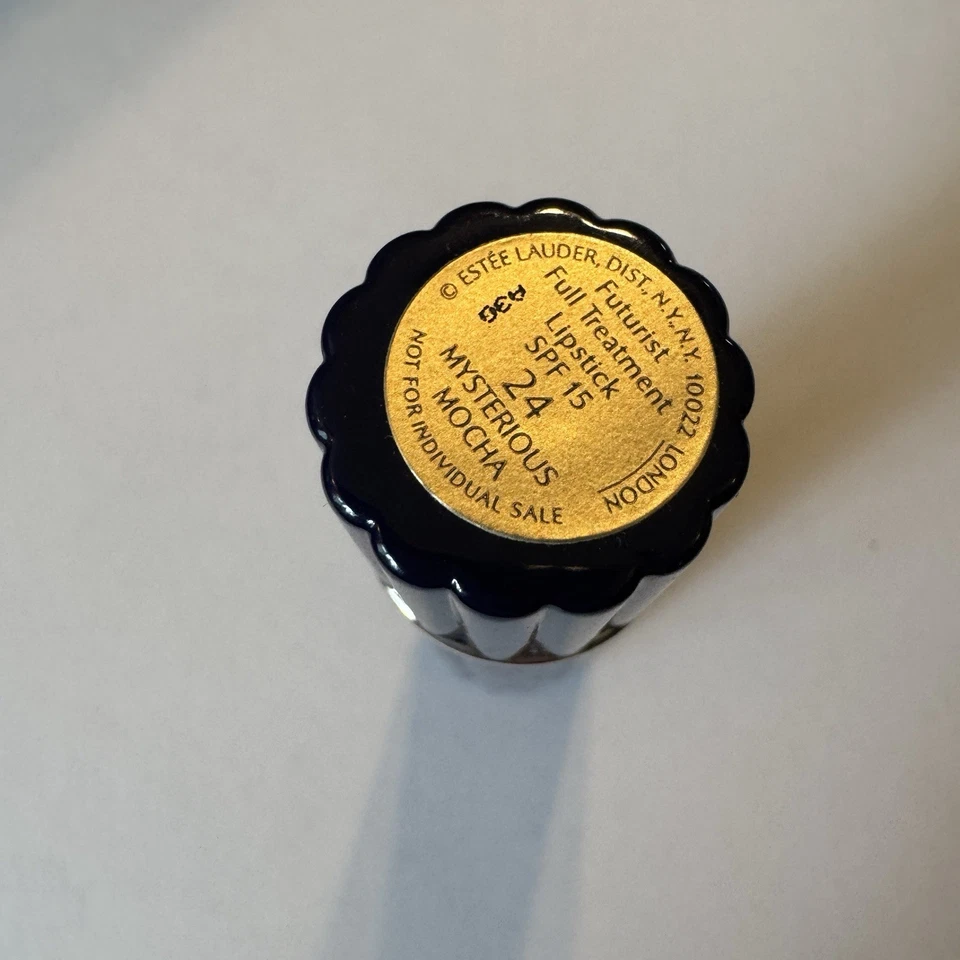 ESTEE LAUDER MYSTERIOUS MOCHA # 24 Futurist Full Treatment Lipstick SPF 15 - Image 3 of 4
