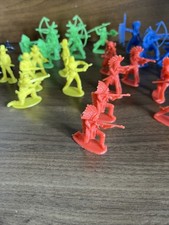 Lot of 24 Cowboy Indian Plastic Figurines Multicolor Vtg Fighting Battle Display