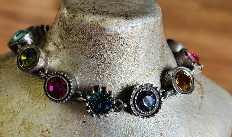 Patricia Locke USA Signed ‘04 Silvertone Swarovski Crystals 7-1/2” Link Bracelet - Image 2 of 4