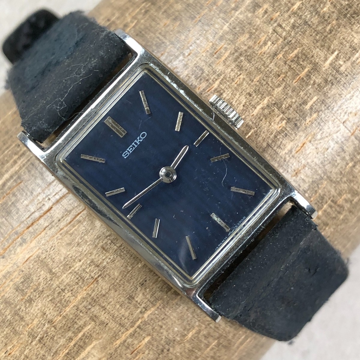 Vintage Seiko Women 11-5149 Dress Tank Leather Mechanical Wind