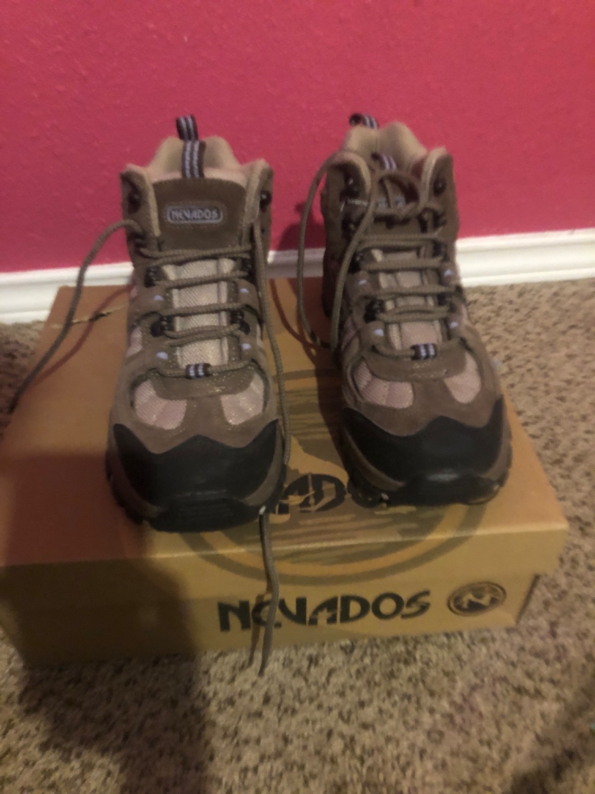 women nevados hiking boots
