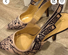 Dior Women s Floral Slingback Pointed Toe Stiletto Heels Pink/Black 38.5