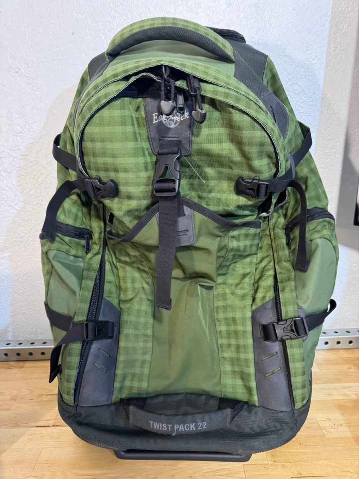 Mochila de viagem Eagle Creek Twist Pack 22 rodas 22” vertical - Imagem 2 de 4
