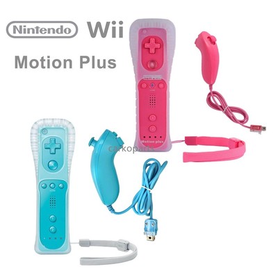 2x Built in Motion Plus Remote Controller + Nunchuck For Nintendo Wii & Wii U