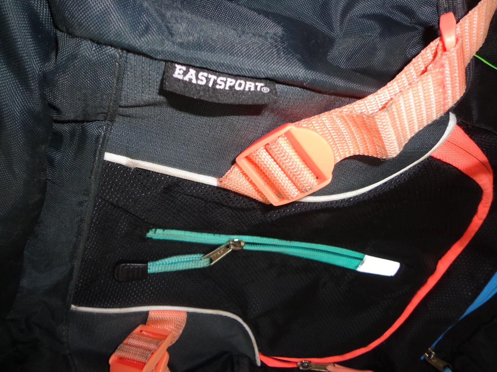 Eastsport Backpack Size Medium - image 22