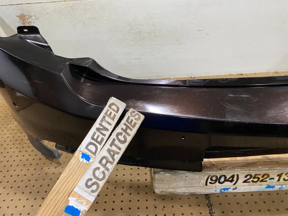 Parachoques trasero Lincoln MKS 2013-2016 OEM Foto 4 de 4