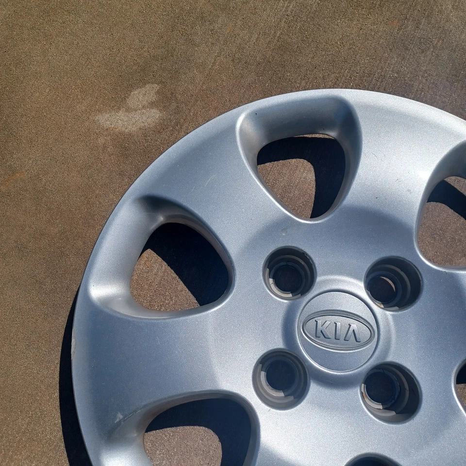 Calota Kia Spectra 2004-2008 serve para roda de 15 polegadas 52960-2F601 66014 01 - Imagem 2 de 4